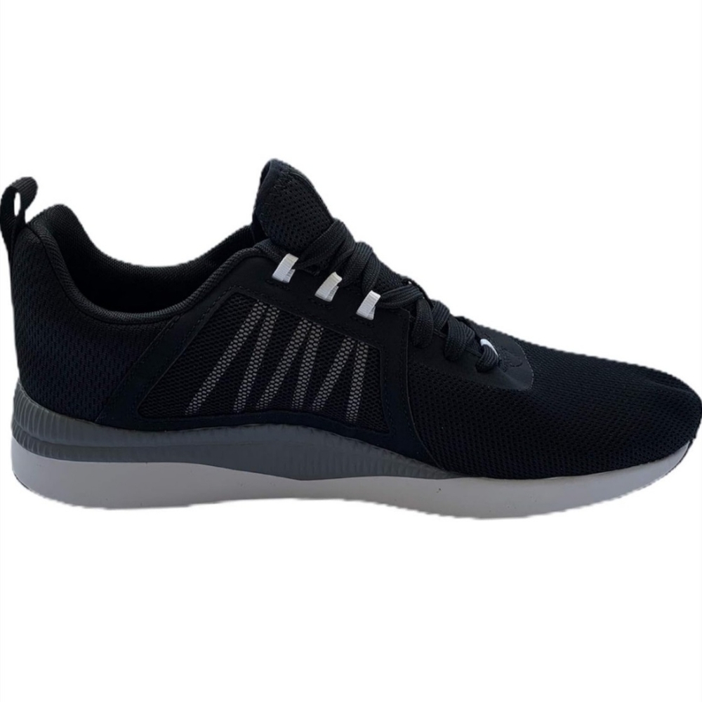 Size 10. Puma pacer net cage low black men's
